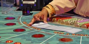 how to play baccarat